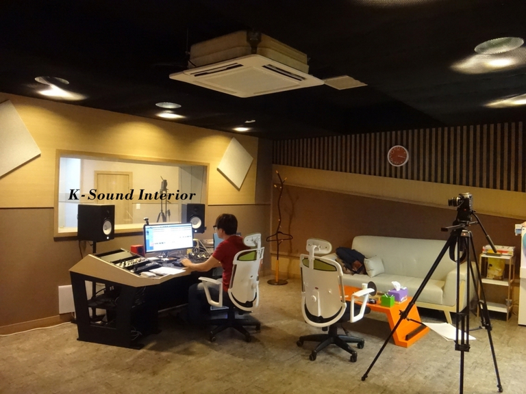 WOORI STUDIO